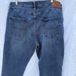 Like New Mens Lucky Brand w38 L30 dark jean